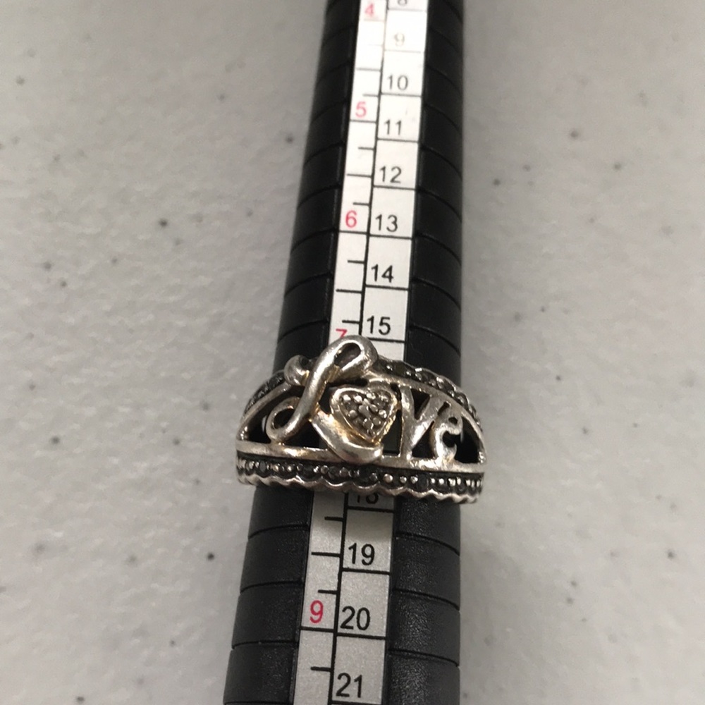 925 Sterling Silver “Love” Ring Logo with Diamond Chip Accents Size 7.75 - Picture 6 of 11